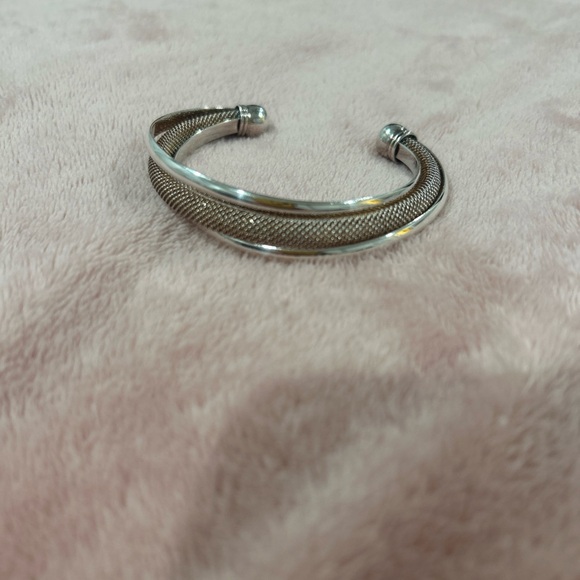 Tiffany & Co Polished Sterling Silver And Mesh Twist Cuff Bracelet 37.5 Grams - Picture 8 of 10